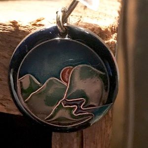 🏔MOUNTAIN CHARM🏔